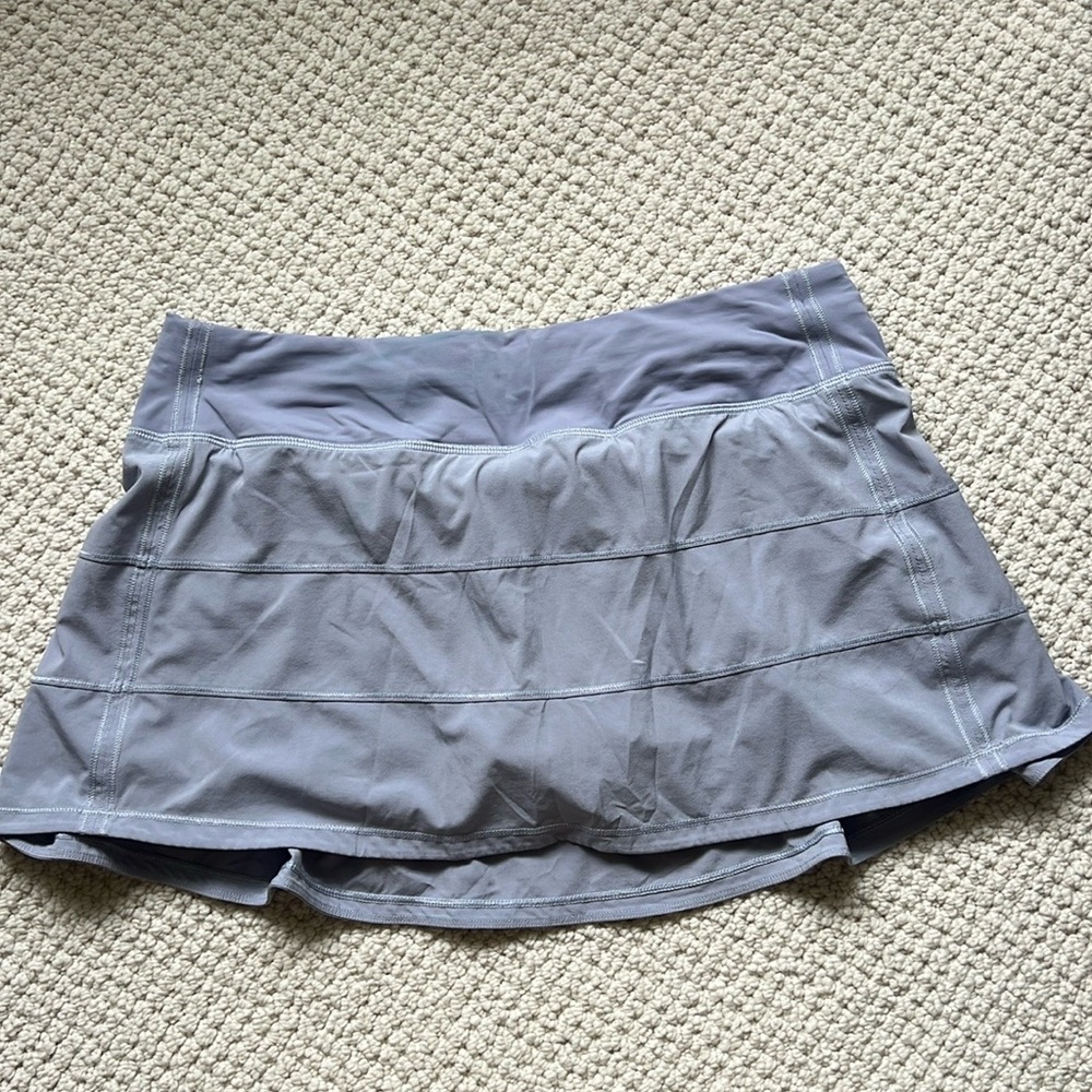 Lululemon Pace Rival Mid-Rise Skirt (size 8)